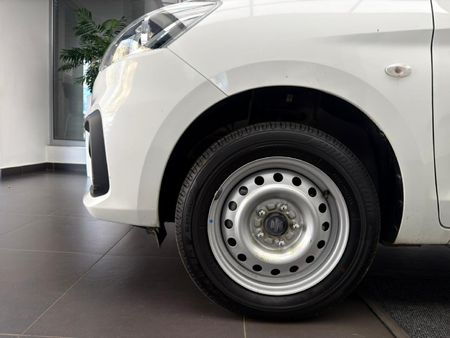 2025-Suzuki-Ertiga-15-GA_21