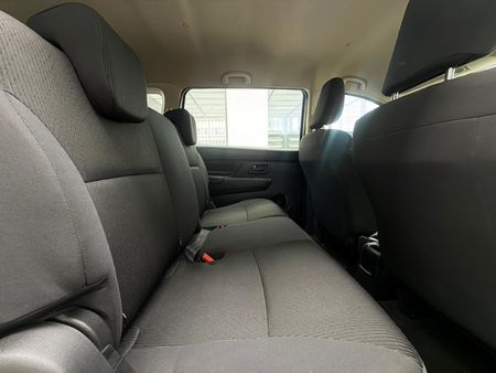 2025-Suzuki-Ertiga-15-GA_28