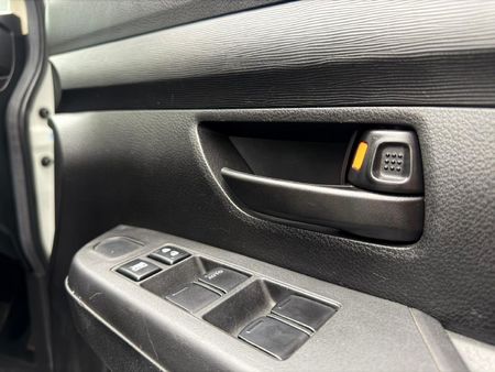 2025-Suzuki-Ertiga-15-GA_5
