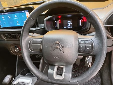 2023-Citroen-C3-12-Feel_9