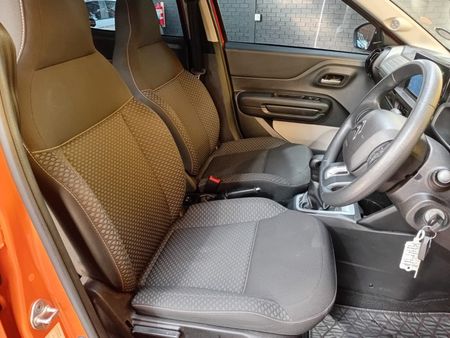 2023-Citroen-C3-12-Feel_11