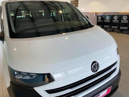 2026-Volkswagen-Transporter-Crew-Bus-20TDI-LWB-81kw-8-Seat_5