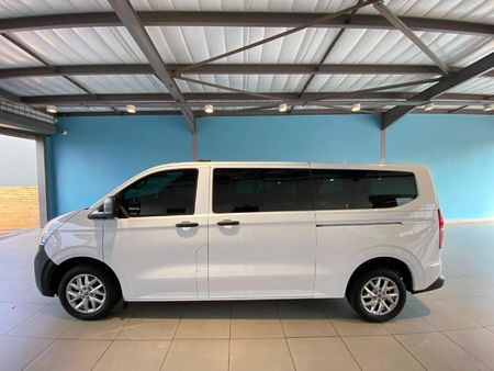 2026-Volkswagen-Transporter-Crew-Bus-20TDI-LWB-81kw-8-Seat_6