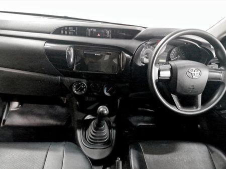 2024-Toyota-Hilux-24-GD-Single-Cab_5