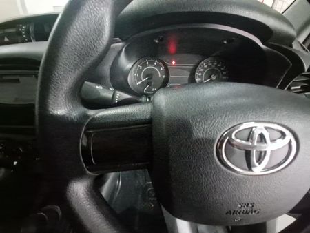 2024-Toyota-Hilux-24-GD-Single-Cab_8
