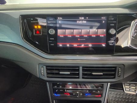 2022-Volkswagen-Polo-20-GTI-Auto-147kW_9