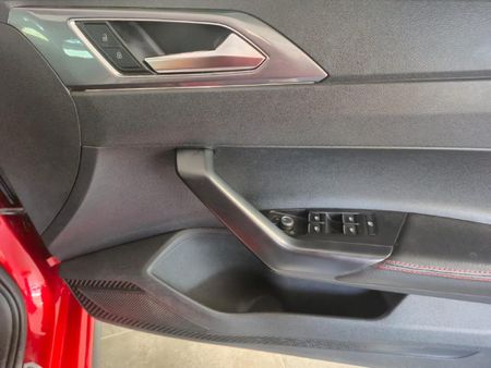 2022-Volkswagen-Polo-20-GTI-Auto-147kW_7