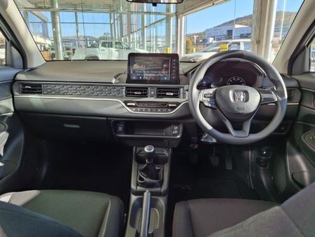 2026-Honda-Amaze-12-Trend_11
