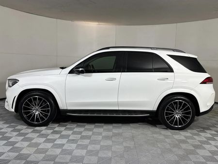 2020-Mercedes-Benz-GLE-400d-4Matic_18