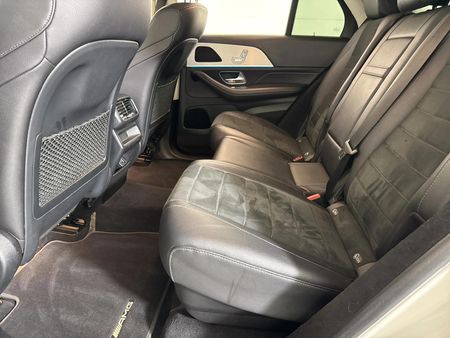 2020-Mercedes-Benz-GLE-400d-4Matic_3