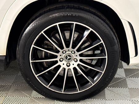 2020-Mercedes-Benz-GLE-400d-4Matic_5