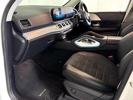 2020-Mercedes-Benz-GLE-400d-4Matic_8