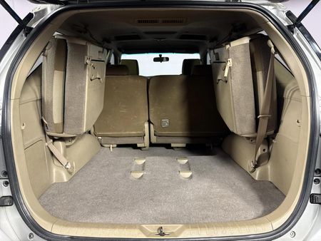 2013-Toyota-Fortuner-25-D-4D-Raised-Body_13