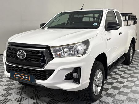2019-Toyota-Hilux-24-GD-6-Raised-Body-SRX-Auto-Extended-Cab_0