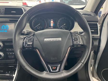 2019-Haval-H2-15T-Luxury_7