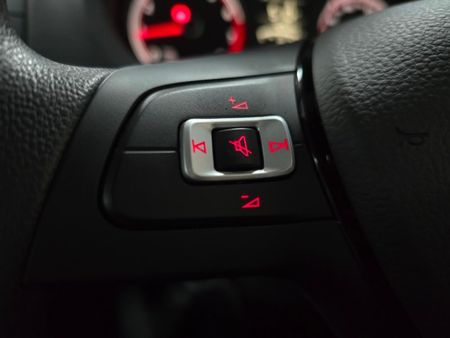 2026-Volkswagen-Polo-Vivo-14-Life_10