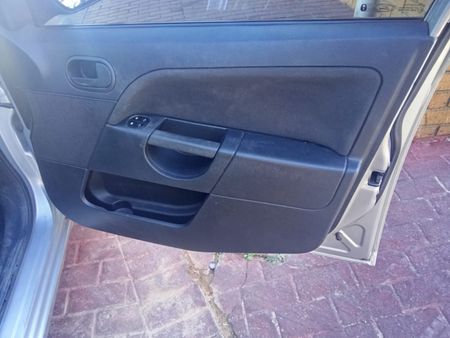 2008-Ford-Fiesta-16i-Ambiente-Auto-5-dr_10