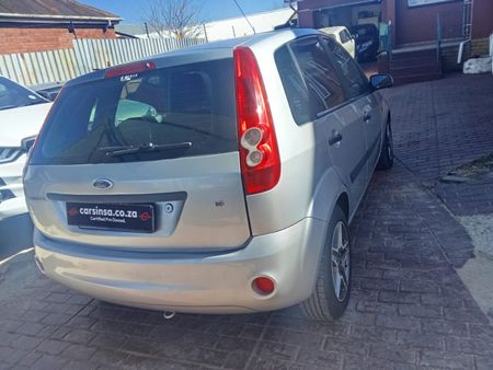 2008-Ford-Fiesta-16i-Ambiente-Auto-5-dr_5