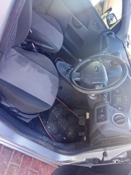 2008-Ford-Fiesta-16i-Ambiente-Auto-5-dr_8