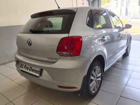 2020-Volkswagen-Polo-Vivo-14-Comfortline-5-dr_3