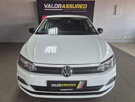 2021-Volkswagen-Polo-10-TSI-Trendline_1