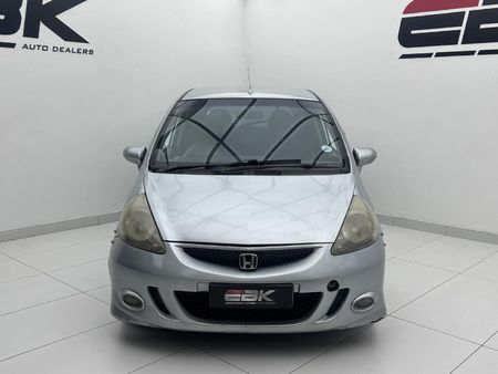 2007-Honda-Jazz-15i_1