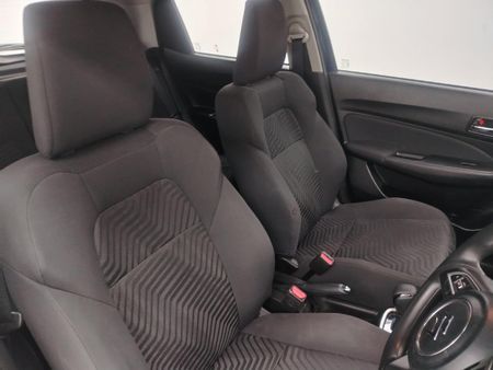 2023-Suzuki-Swift-12-GL-Auto_9