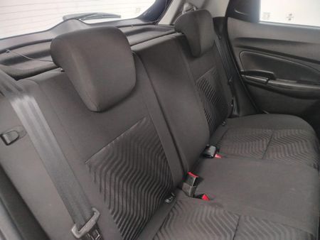 2023-Suzuki-Swift-12-GL-Auto_10