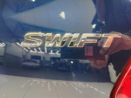 2023-Suzuki-Swift-12-GL-Auto_23