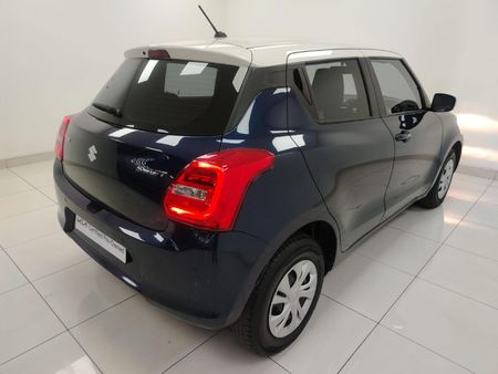 2023-Suzuki-Swift-12-GL-Auto_28