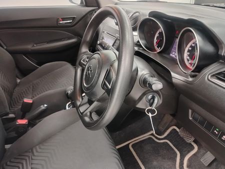2023-Suzuki-Swift-12-GL-Auto_8