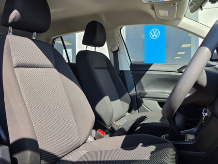 2025-Volkswagen-T-Cross-10-TSI_10