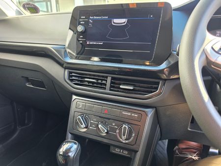 2025-Volkswagen-T-Cross-10-TSI_15