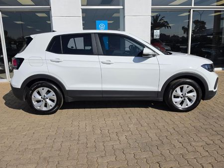 2025-Volkswagen-T-Cross-10-TSI_1