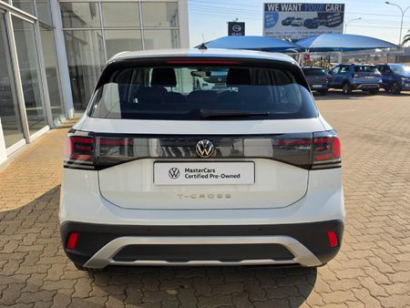 2025-Volkswagen-T-Cross-10-TSI_3