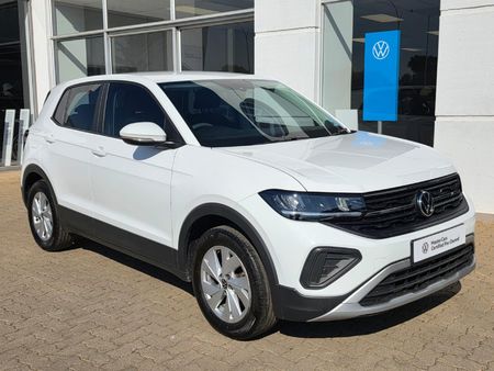 2025-Volkswagen-T-Cross-10-TSI_8