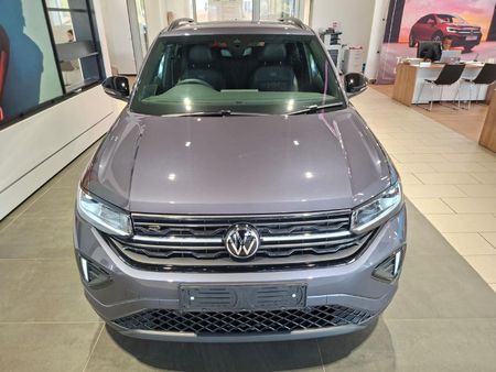 2026-Volkswagen-T-Cross-10-TSI-R-Line-Auto_9