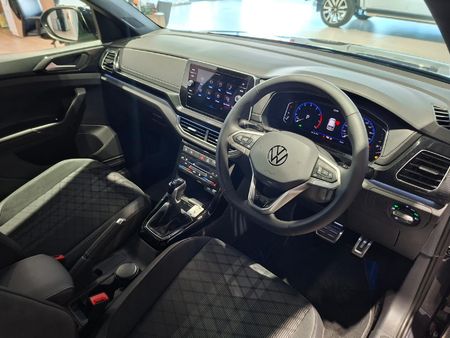 2026-Volkswagen-T-Cross-10-TSI-R-Line-Auto_12