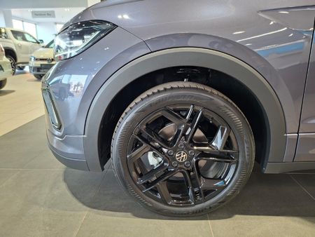 2026-Volkswagen-T-Cross-10-TSI-R-Line-Auto_13