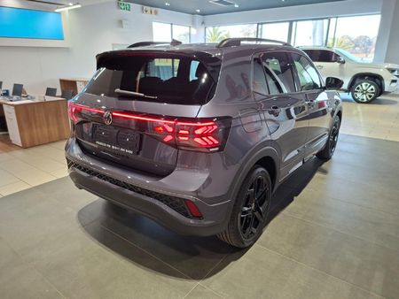 2026-Volkswagen-T-Cross-10-TSI-R-Line-Auto_7
