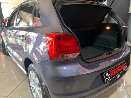 2025-Volkswagen-Polo-Vivo-14-Life_11