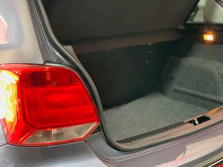 2025-Volkswagen-Polo-Vivo-14-Life_13