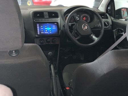 2025-Volkswagen-Polo-Vivo-14-Life_5
