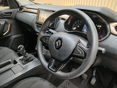 2021-Renault-Kiger-10T-Zen_9