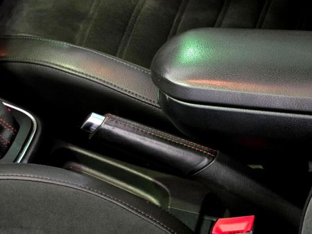2015-Volkswagen-Polo-GTI-18-TSI-Auto_18