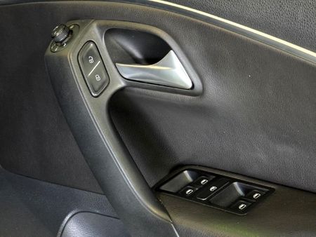 2015-Volkswagen-Polo-GTI-18-TSI-Auto_24