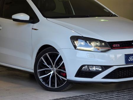 2015-Volkswagen-Polo-GTI-18-TSI-Auto_29