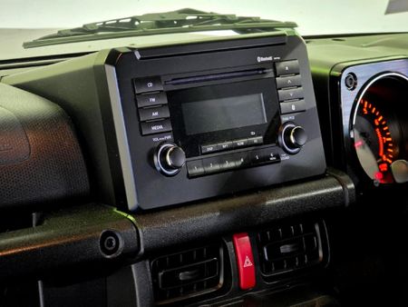 2022-Suzuki-Jimny-15-GL-Auto_17