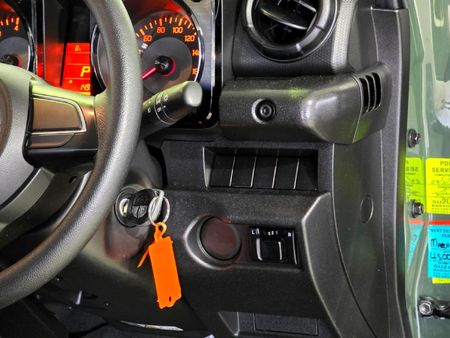 2022-Suzuki-Jimny-15-GL-Auto_19