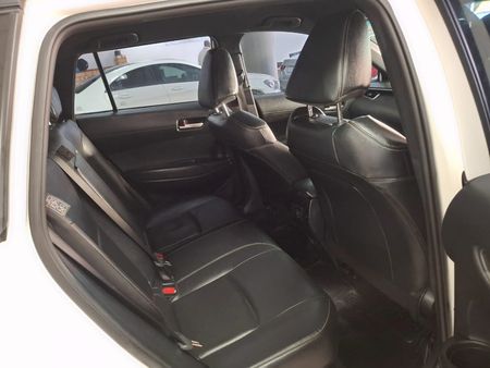 2025-Toyota-Corolla-Cross-18-XS-Hybrid_12